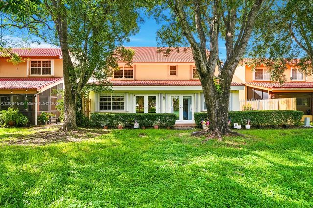 14986 SW 113th St, Miami, FL 33196