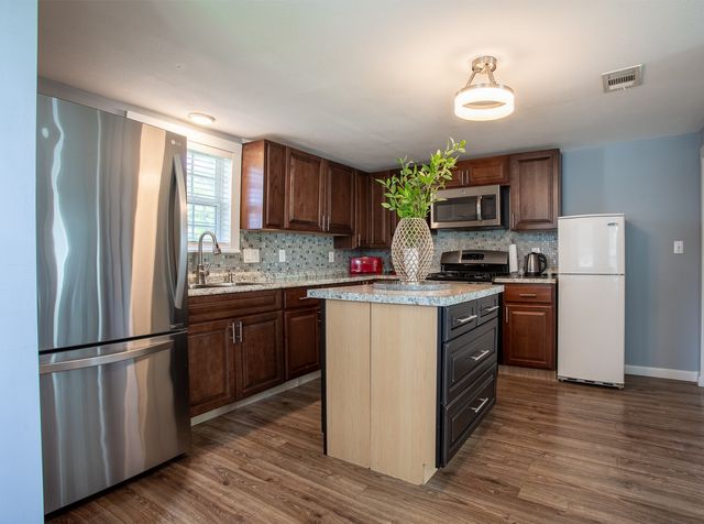 519 Taylor Street, Arlington, TX 76011