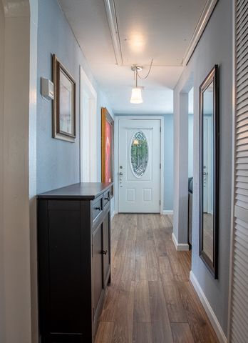 519 Taylor Street, Arlington, TX 76011