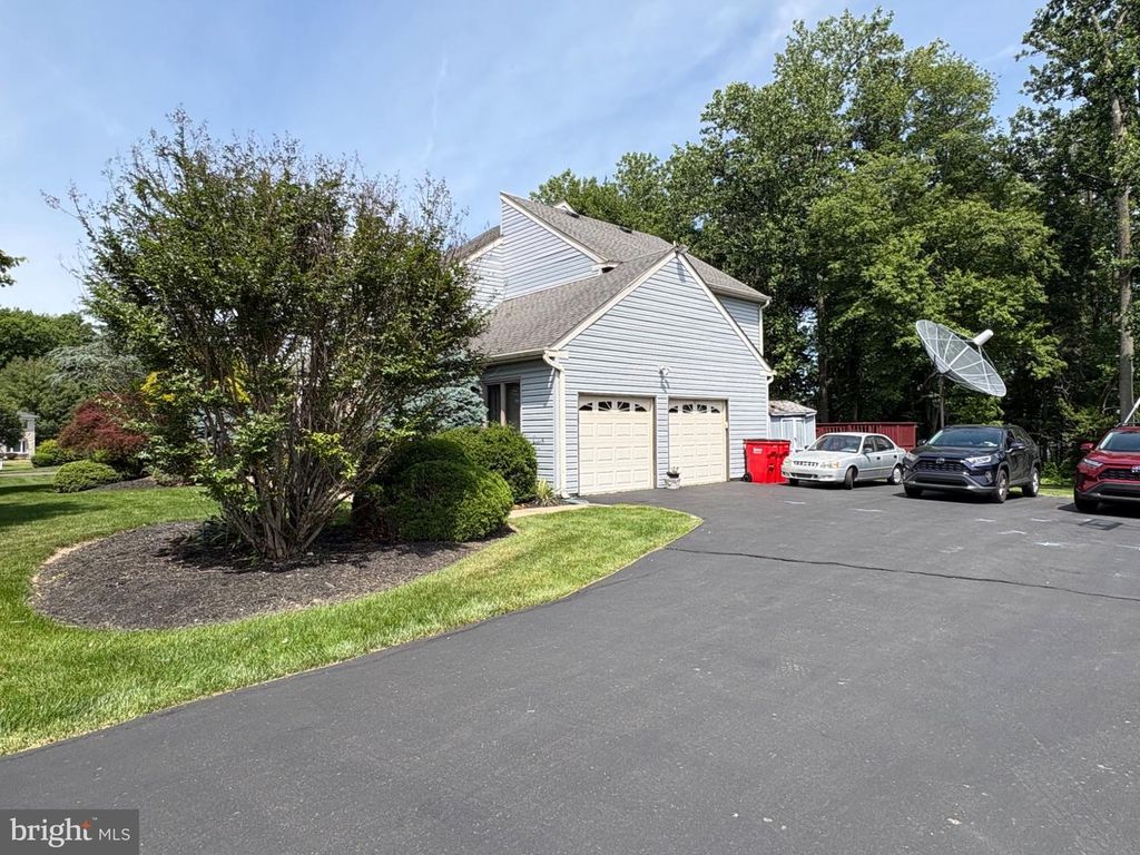 206 STEEPLECHASE DR, NORTH WALES, PA 19454 — photo 3