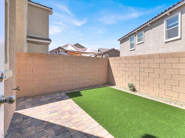 416 Desert Cadence Street, Henderson, NV 89011