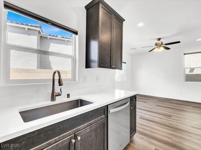 416 Desert Cadence Street, Henderson, NV 89011