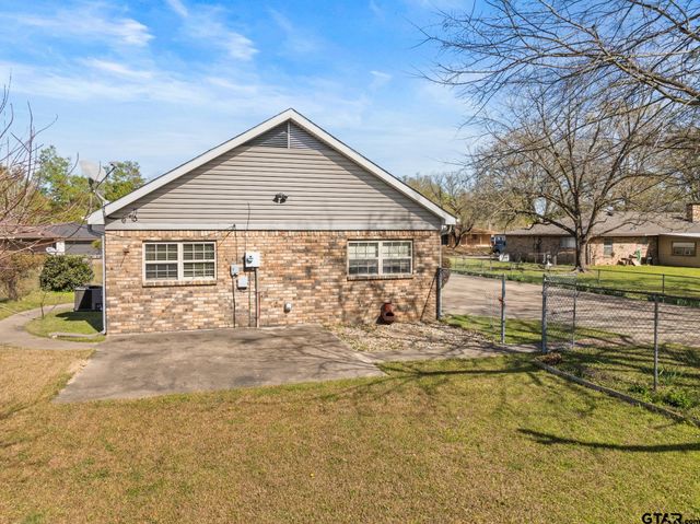 509 Kent Dr, Pittsburg, TX 75686