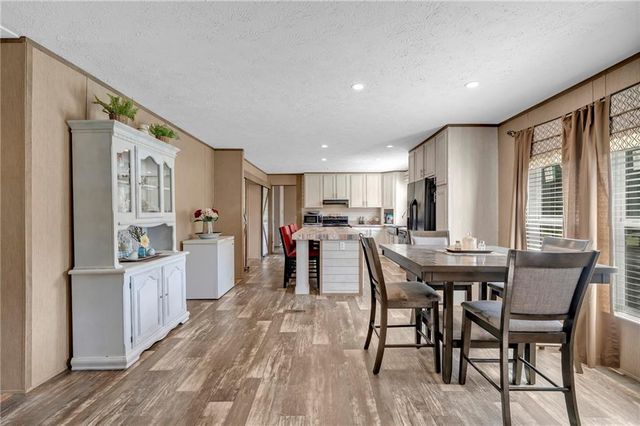 9618 Oak Farms S Drive, Irvington, AL 36544