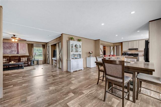 9618 Oak Farms S Drive, Irvington, AL 36544