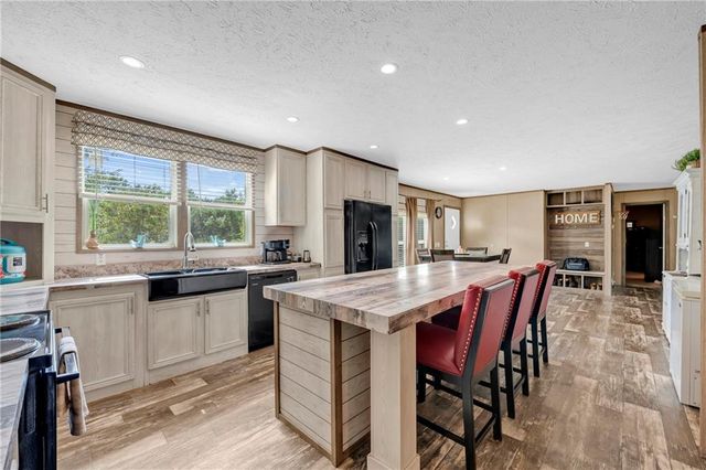 9618 Oak Farms S Drive, Irvington, AL 36544