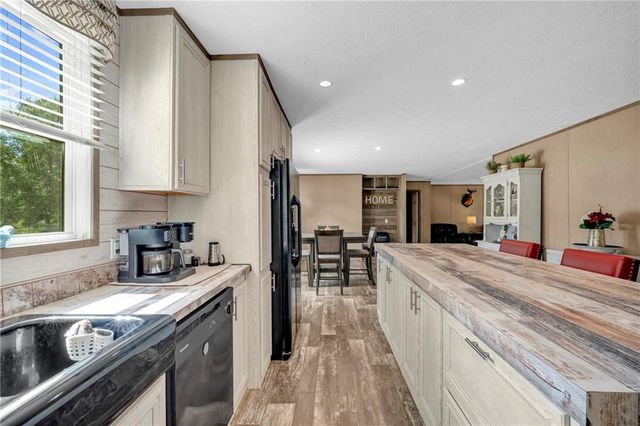 9618 Oak Farms S Drive, Irvington, AL 36544