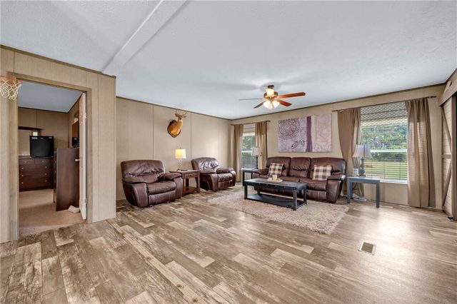 9618 Oak Farms S Drive, Irvington, AL 36544