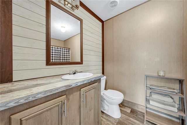 9618 Oak Farms S Drive, Irvington, AL 36544