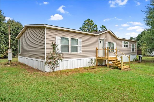 9618 Oak Farms S Drive, Irvington, AL 36544