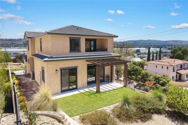 693 Castlehill Drive, Walnut, CA 91789