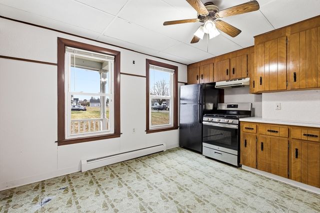 32 Fall River Ave 1, Seekonk, MA 02771