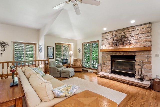 16625 Tanglewood DRIVE, Brookfield, WI 53005