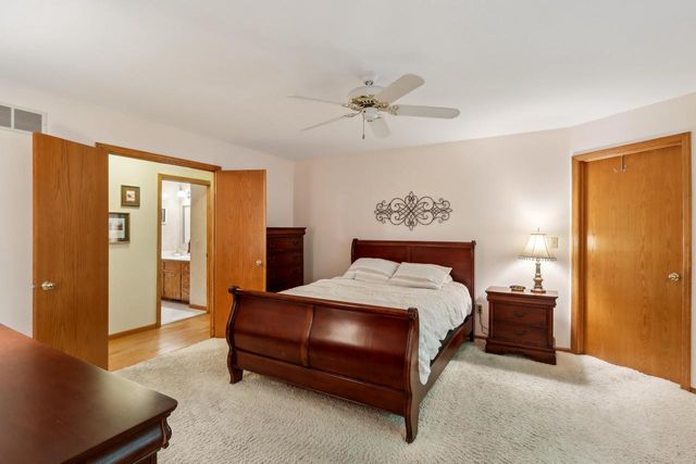 16625 Tanglewood DRIVE, Brookfield, WI 53005