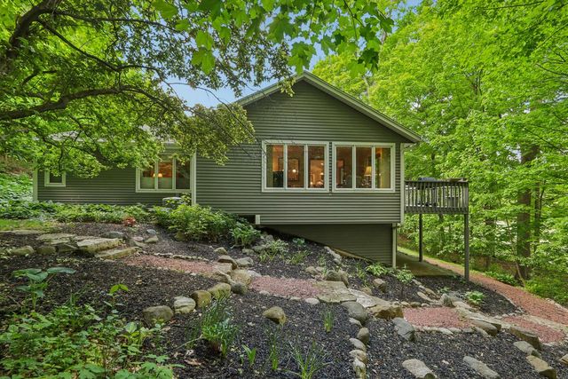 16625 Tanglewood DRIVE, Brookfield, WI 53005