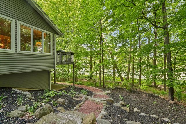 16625 Tanglewood DRIVE, Brookfield, WI 53005
