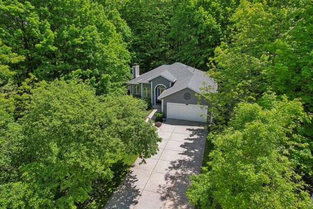 16625 Tanglewood DRIVE, Brookfield, WI 53005