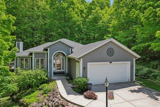 16625 Tanglewood DRIVE, Brookfield, WI 53005