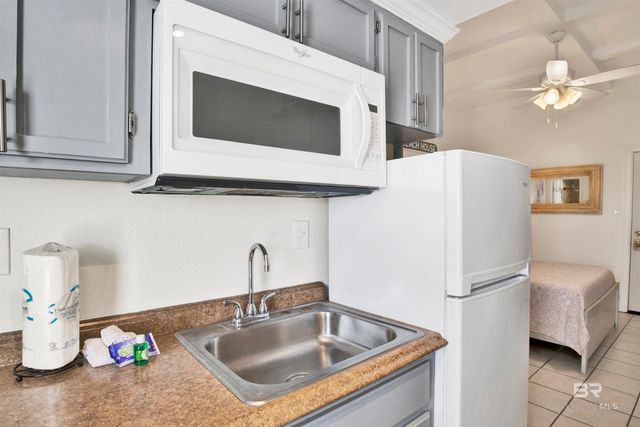 200 E Beach Boulevard 327, Gulf Shores, AL 36542