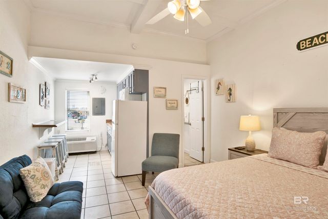 200 E Beach Boulevard 327, Gulf Shores, AL 36542