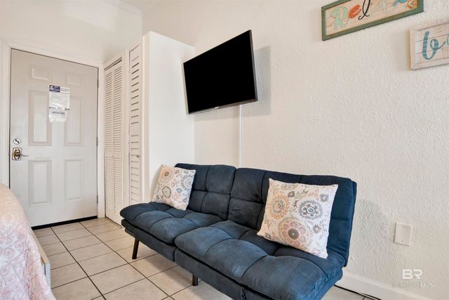 200 E Beach Boulevard 327, Gulf Shores, AL 36542