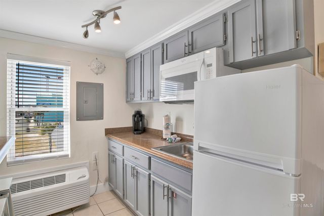 200 E Beach Boulevard 327, Gulf Shores, AL 36542