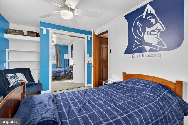 926 BROAD ST, Akron, PA 17501