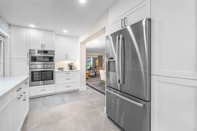 4161 S Us Highway 1 E2, Jupiter, FL 33477
