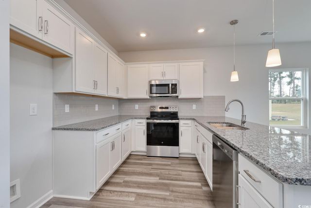 357 Garden Grove St, Conway, SC 29526