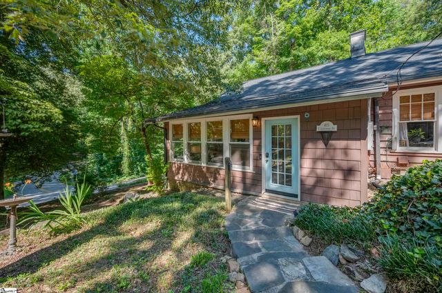 415 E Lakeshore Drive, Landrum, SC 29356