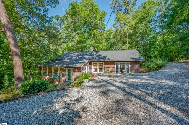 415 E Lakeshore Drive, Landrum, SC 29356