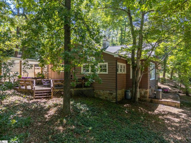 415 E Lakeshore Drive, Landrum, SC 29356