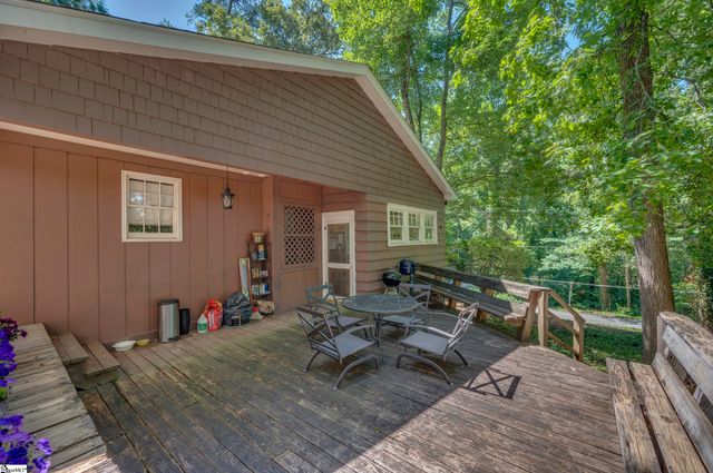415 E Lakeshore Drive, Landrum, SC 29356