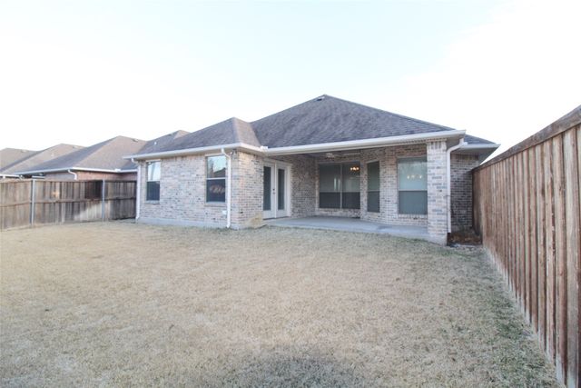 333 Blake Lane, Midlothian, TX 76065
