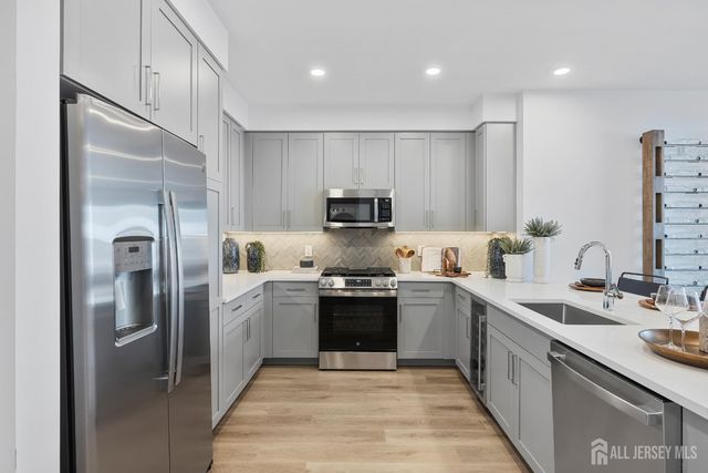 2000 Schindler Drive, South Amboy, NJ 08879