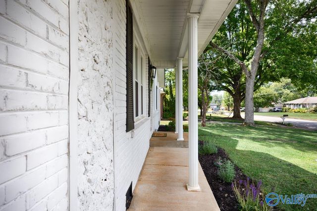 7807 Milton Street SW, Huntsville, AL 35802