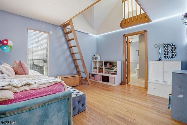 3 Hillbrook Lane, Holland Twp., NJ 08848