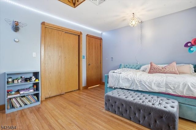 3 Hillbrook Lane, Holland Twp., NJ 08848