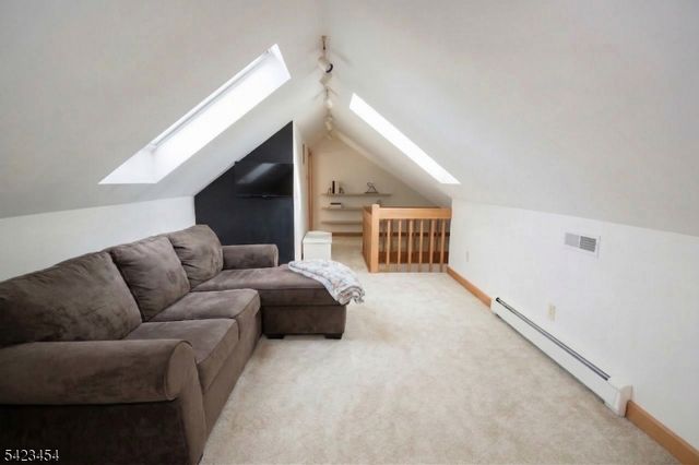 3 Hillbrook Lane, Holland Twp., NJ 08848