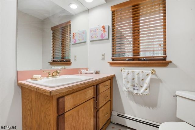 3 Hillbrook Lane, Holland Twp., NJ 08848