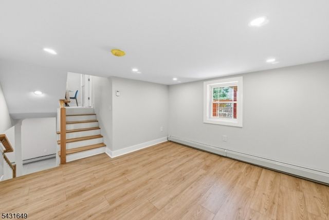 23 Prospect St, Clifton City, NJ 07011