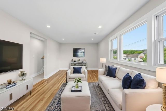 23 Prospect St, Clifton City, NJ 07011