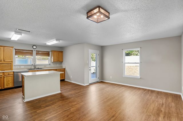 12890 Old Glory Drive, Fishers, IN 46037