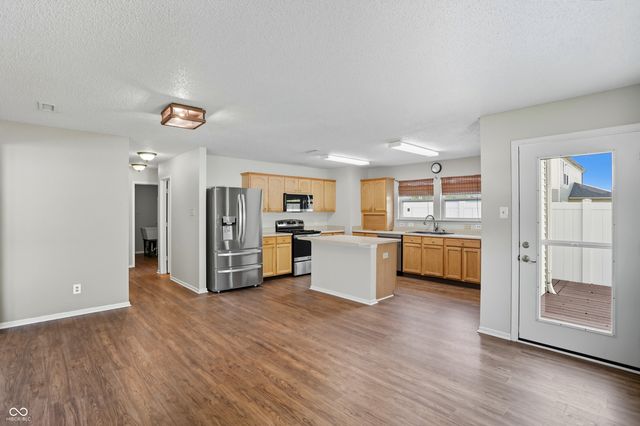 12890 Old Glory Drive, Fishers, IN 46037