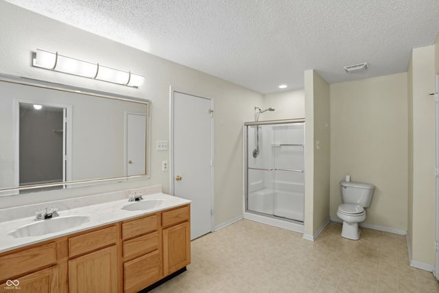 12890 Old Glory Drive, Fishers, IN 46037