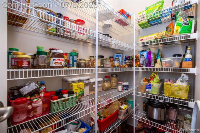 51103 Upland View Street, Canton, MI 48188