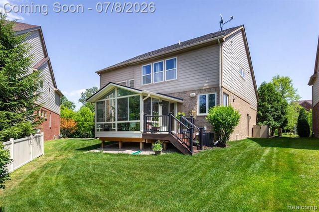 51103 Upland View Street, Canton, MI 48188