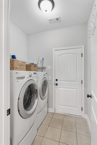 1509 Tara Ct, Lebanon, TN 37087