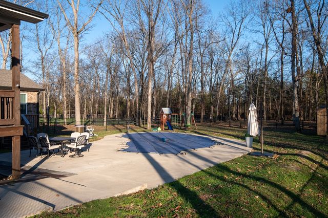 1509 Tara Ct, Lebanon, TN 37087