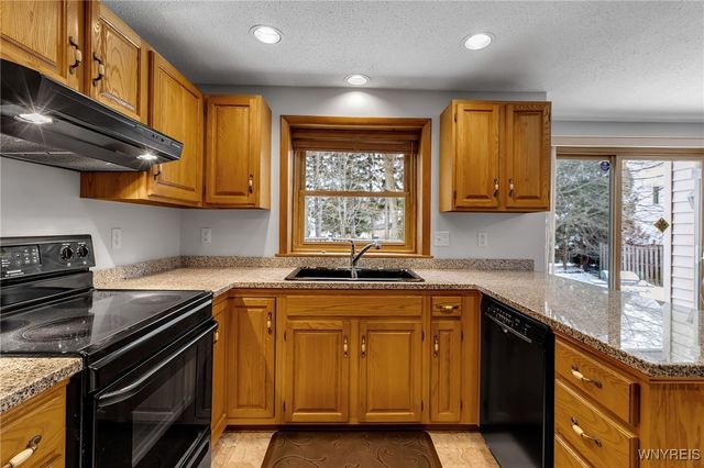 141 Shellridge Drive, Amherst, NY 14051